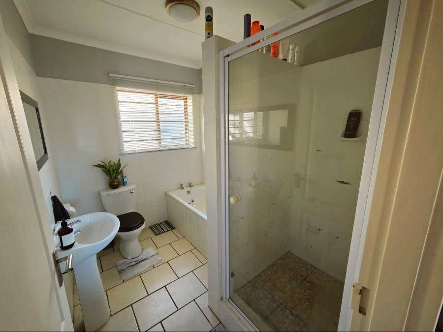 2 Bedroom Property for Sale in Jeffreys Bay Central Eastern Cape